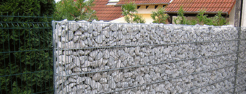 Gard din piatră